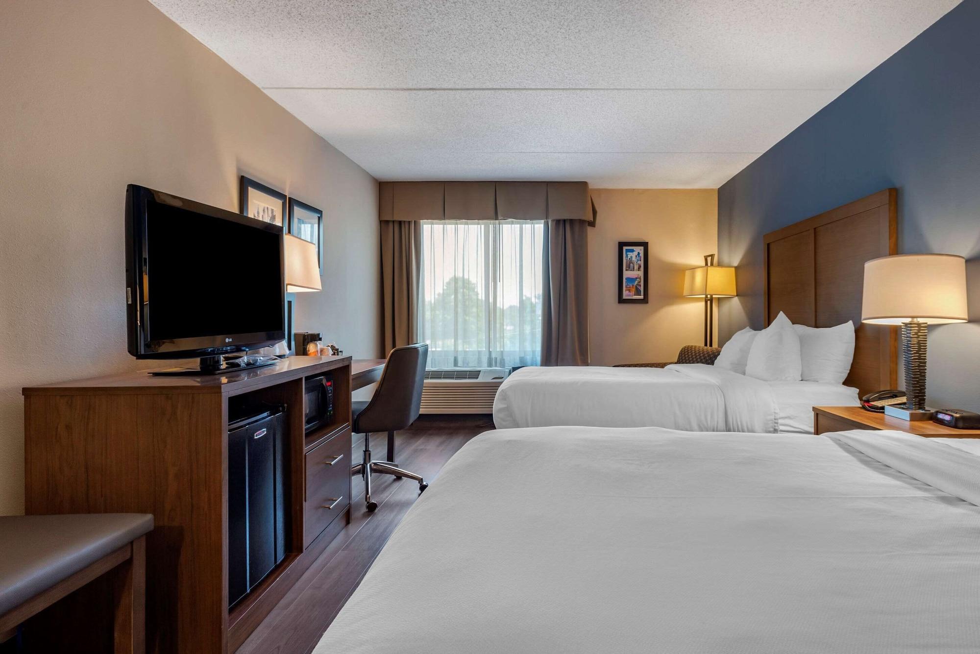 Days Inn By Wyndham Horsham Philadelphia Екстериор снимка